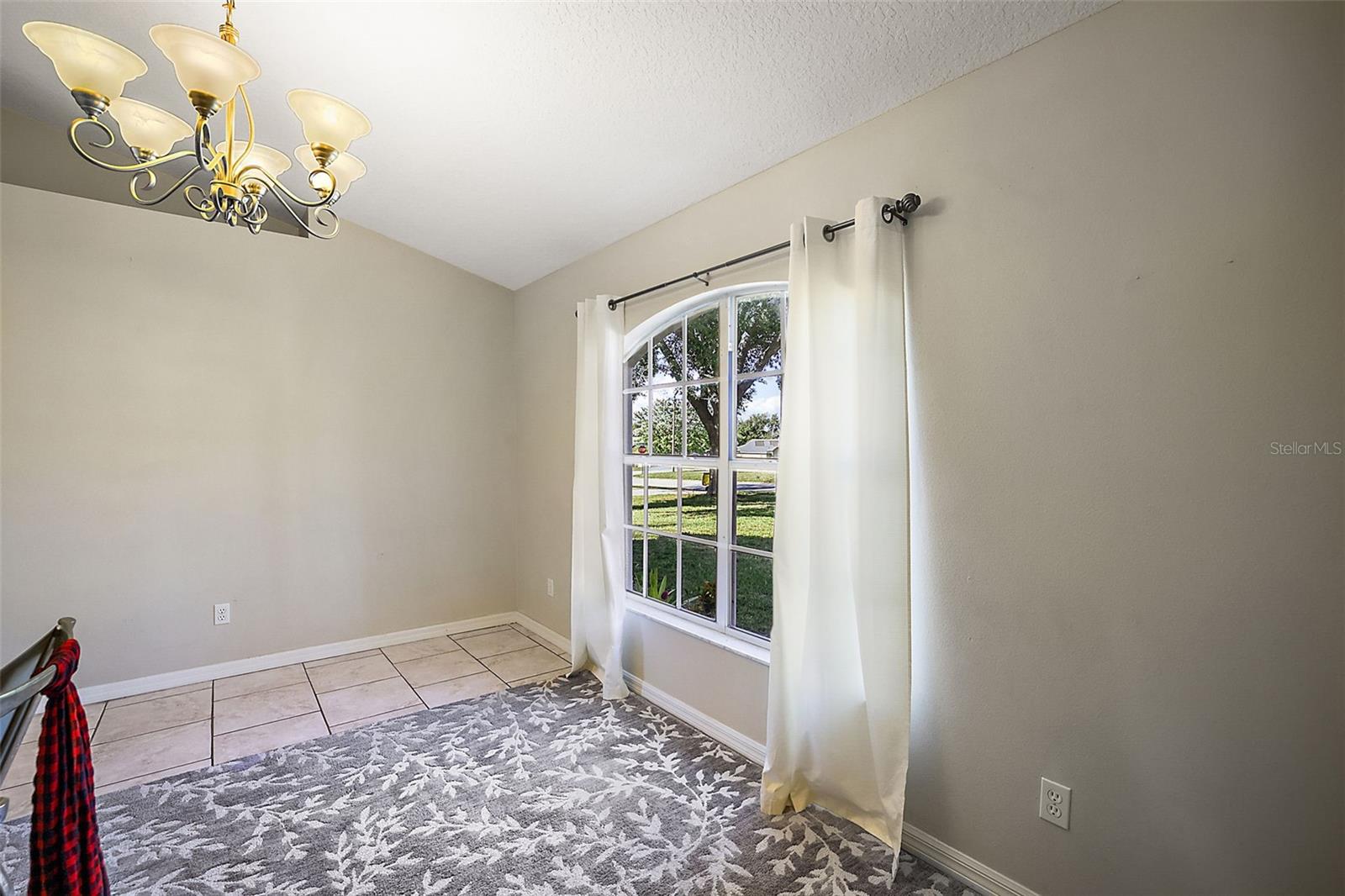 MINNEOLA PARK RIDGE ON LAKE MINNEOLA PH - Residential Lease