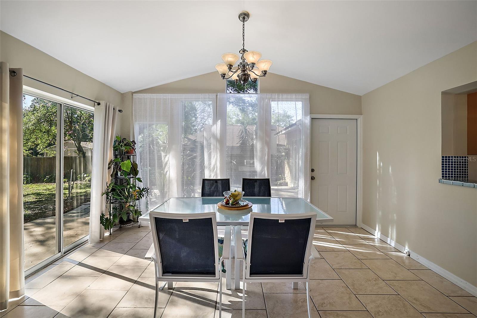 MINNEOLA PARK RIDGE ON LAKE MINNEOLA PH - Residential Lease