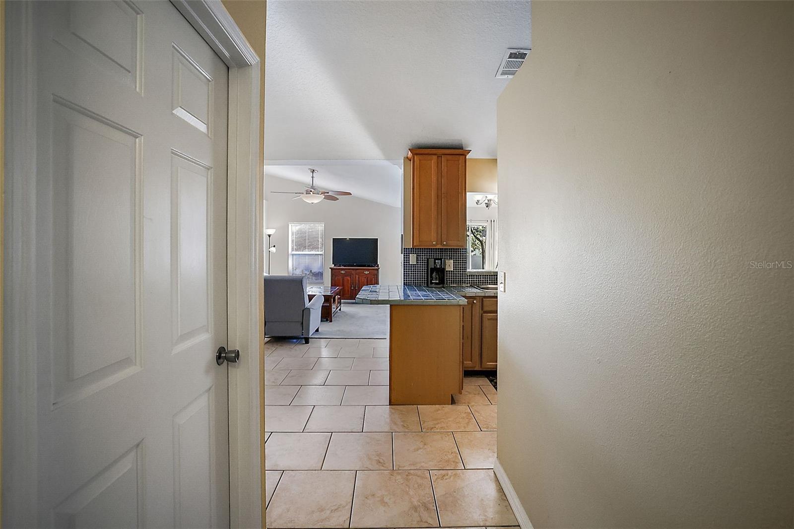 MINNEOLA PARK RIDGE ON LAKE MINNEOLA PH - Residential Lease