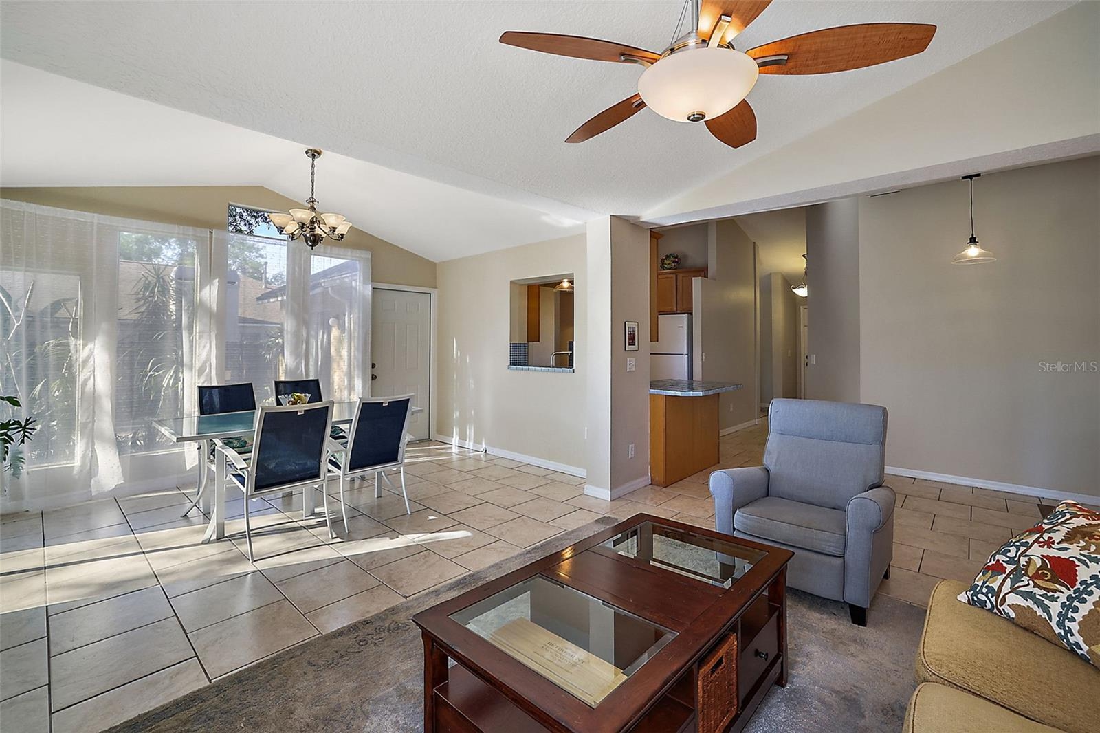 MINNEOLA PARK RIDGE ON LAKE MINNEOLA PH - Residential Lease