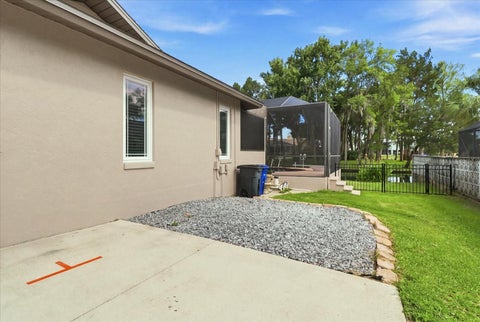 Tiny photo for 220 SE Kings Bay Drive, Crystal River, FL 34429 (MLS # OM730254)