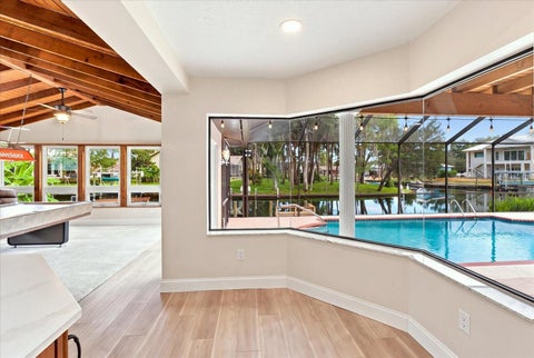 Tiny photo for 220 SE Kings Bay Drive, Crystal River, FL 34429 (MLS # OM730254)