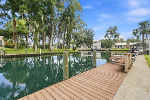 Tiny photo for 220 SE Kings Bay Drive, Crystal River, FL 34429 (MLS # OM730254)