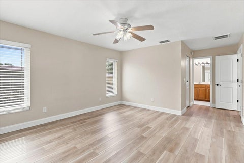 Tiny photo for 220 SE Kings Bay Drive, Crystal River, FL 34429 (MLS # OM730254)