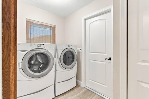 Tiny photo for 220 SE Kings Bay Drive, Crystal River, FL 34429 (MLS # OM730254)
