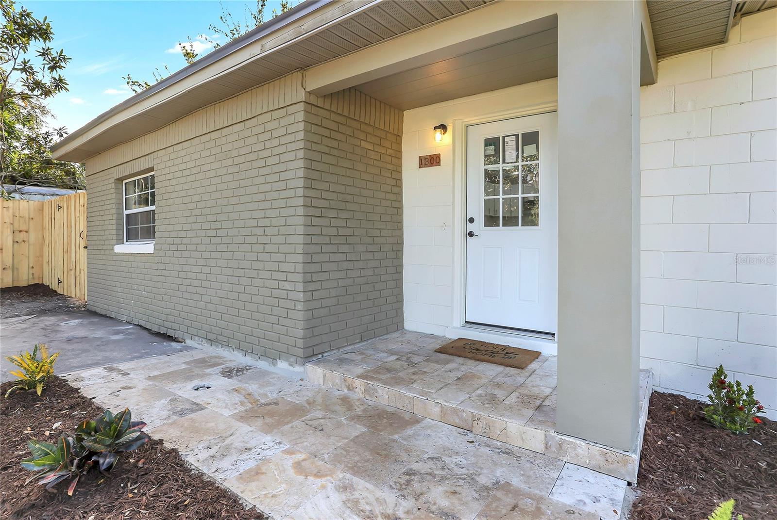 1300 MONTEGO LANE