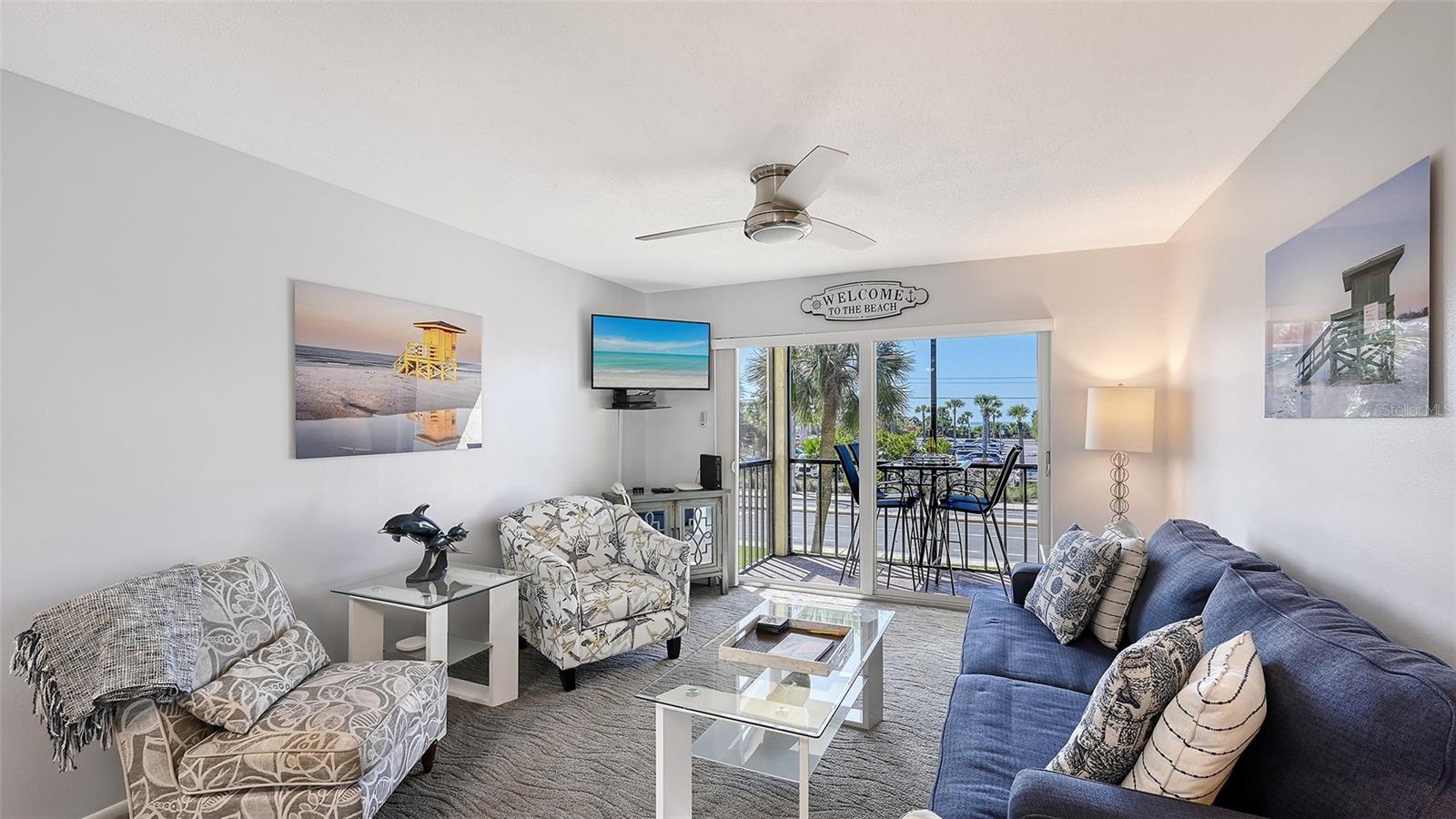 LA SIESTA CONDOMINIUMS - Residential