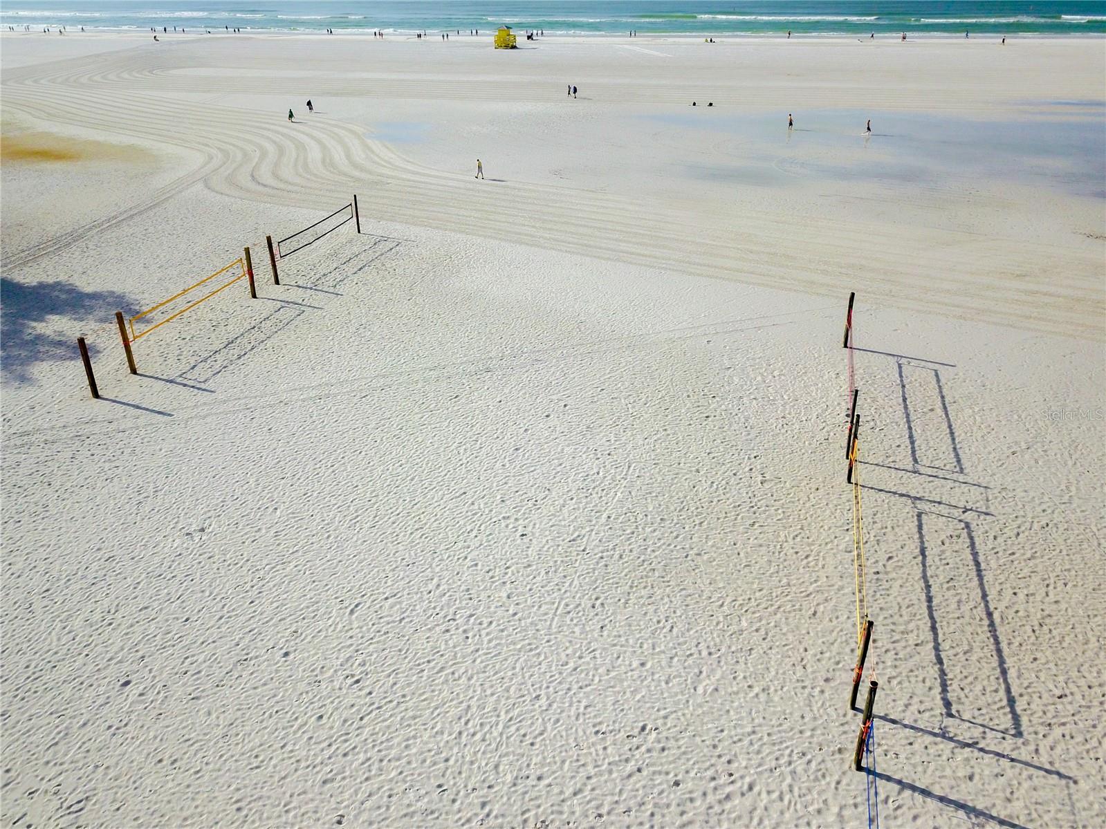 LA SIESTA CONDOMINIUMS - Residential