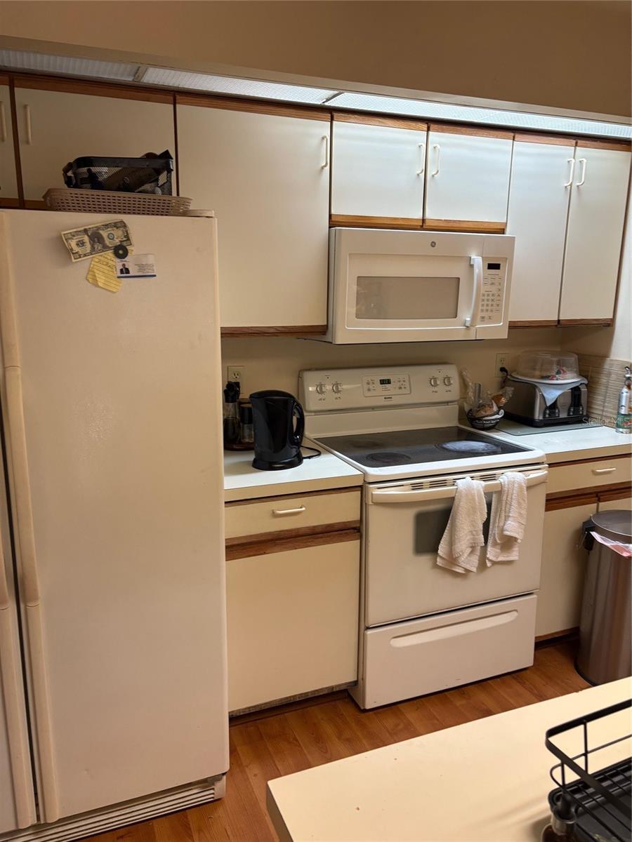 CEDARWOOD VILLAGE 1 - Residential