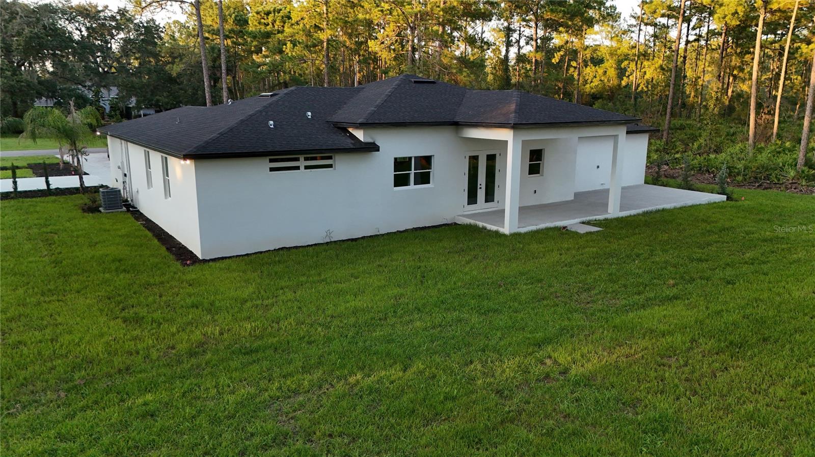 ROYAL TRAILS UNIT 01 - Residential