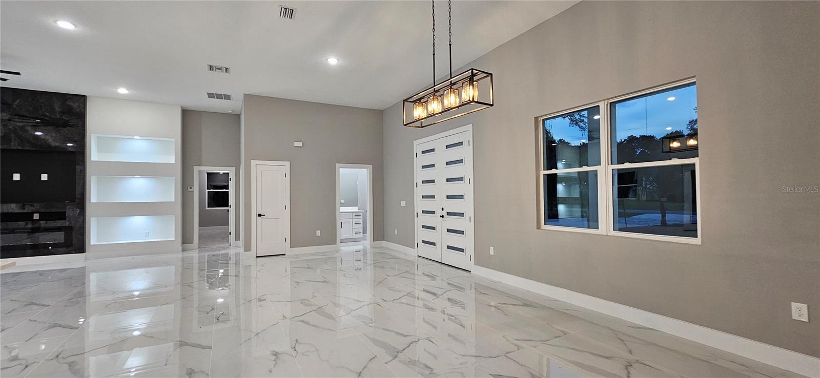 ROYAL TRAILS UNIT 01 - Residential