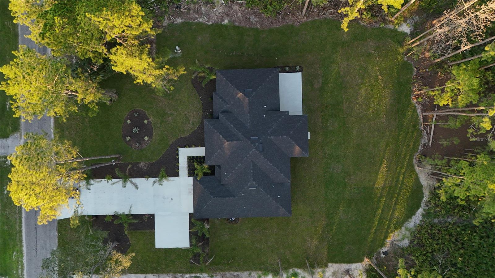 ROYAL TRAILS UNIT 01 - Residential