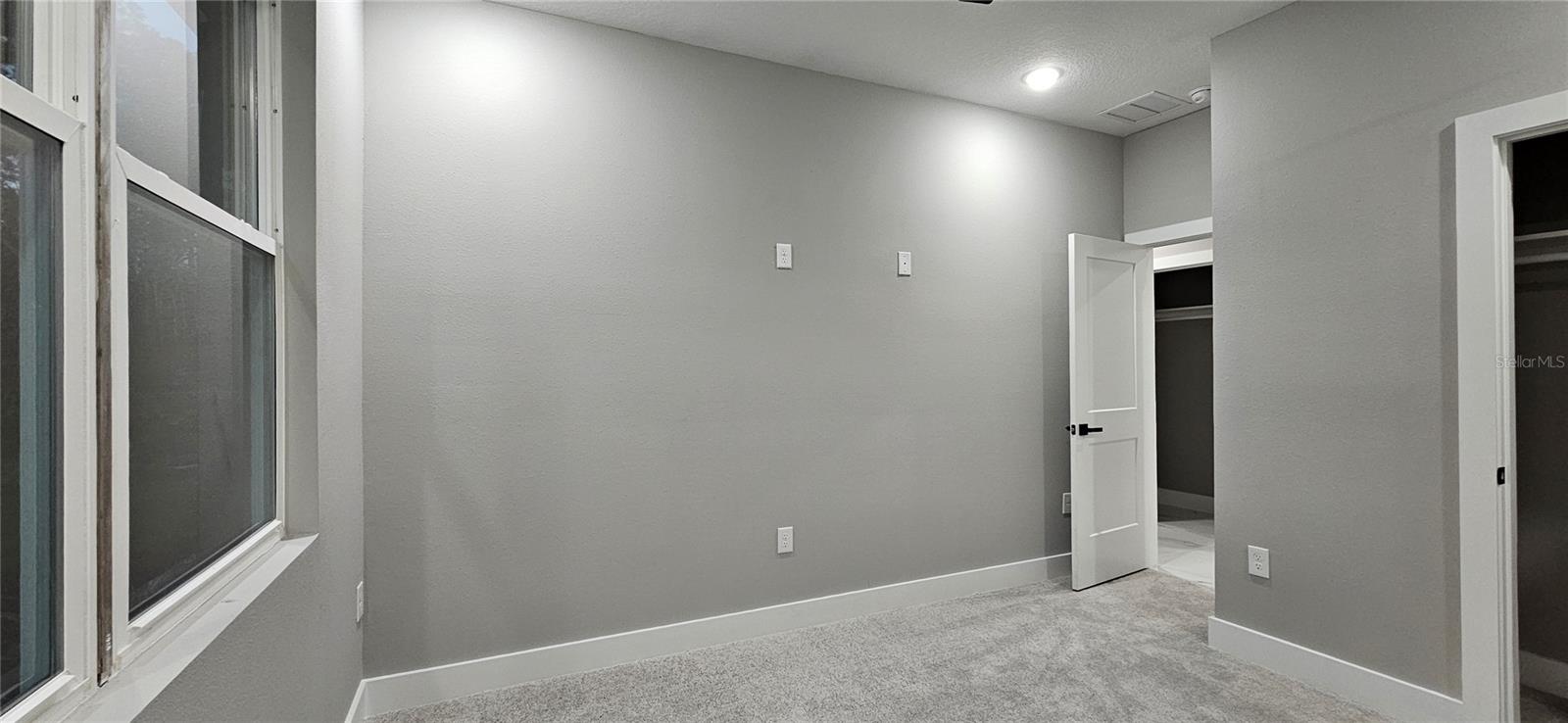 ROYAL TRAILS UNIT 01 - Residential