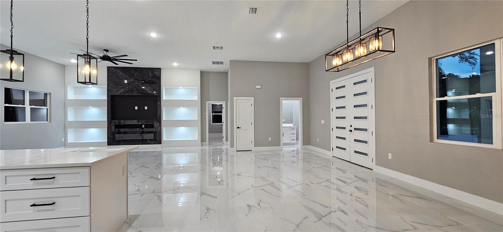 ROYAL TRAILS UNIT 01 - Residential