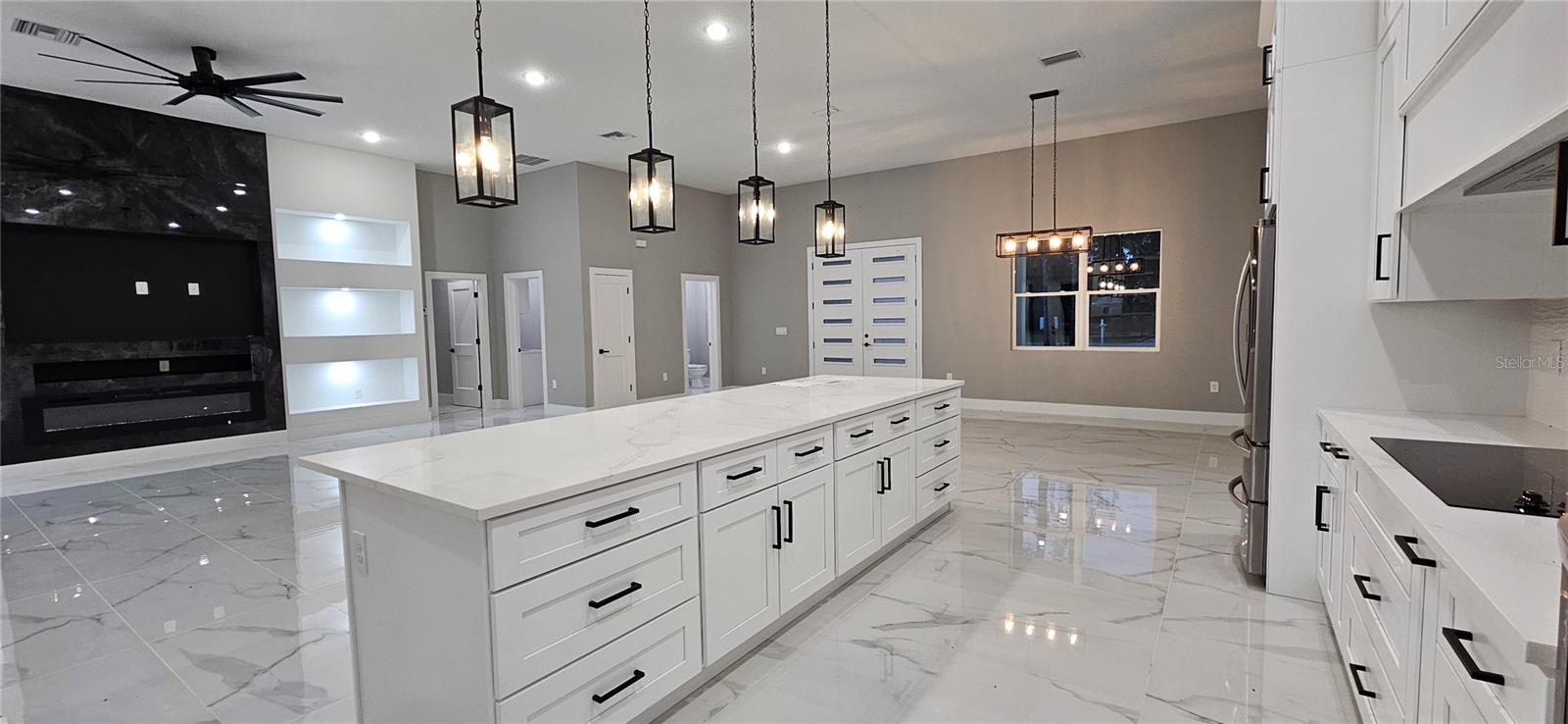 ROYAL TRAILS UNIT 01 - Residential