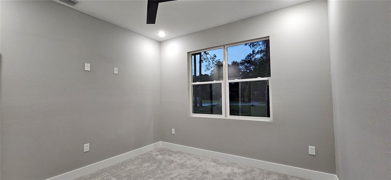 ROYAL TRAILS UNIT 01 - Residential