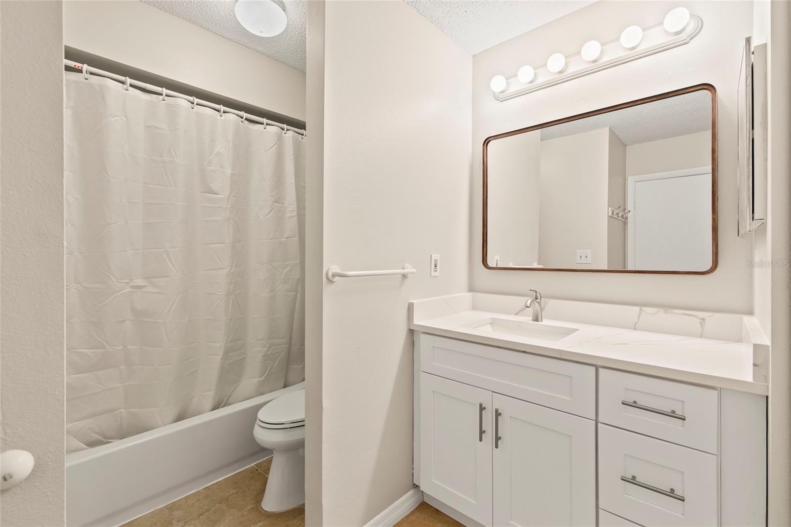 HARBOR PINES - Residential