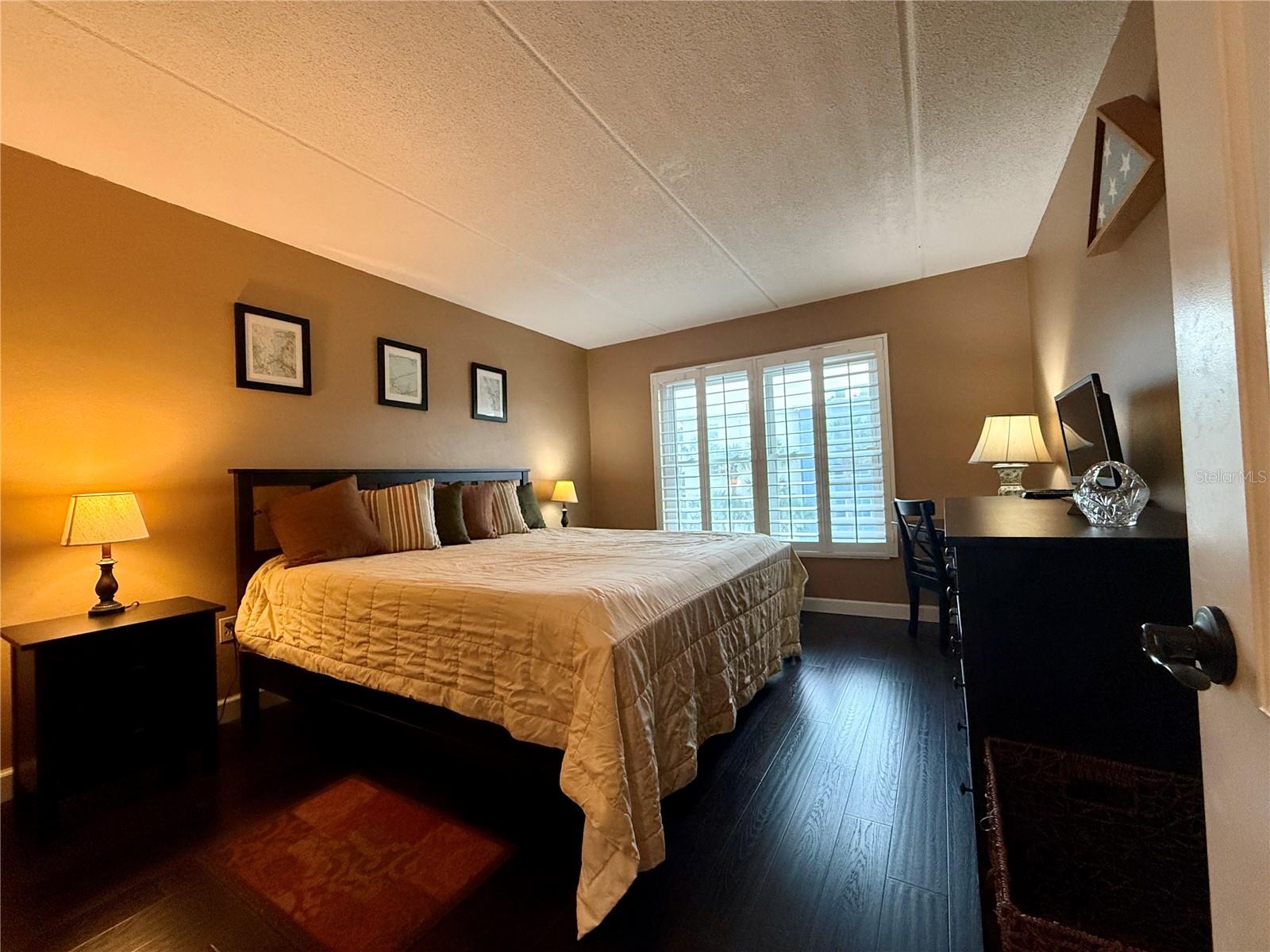 DOLPHIN POINTE OF DUNEDIN CONDO - Residential