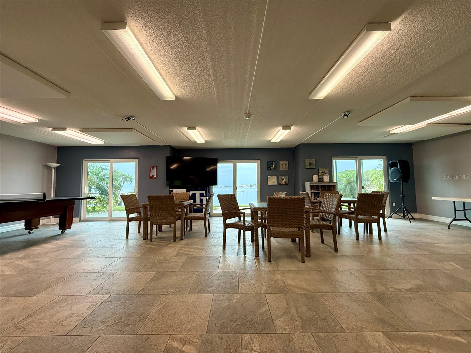 DOLPHIN POINTE OF DUNEDIN CONDO - Residential