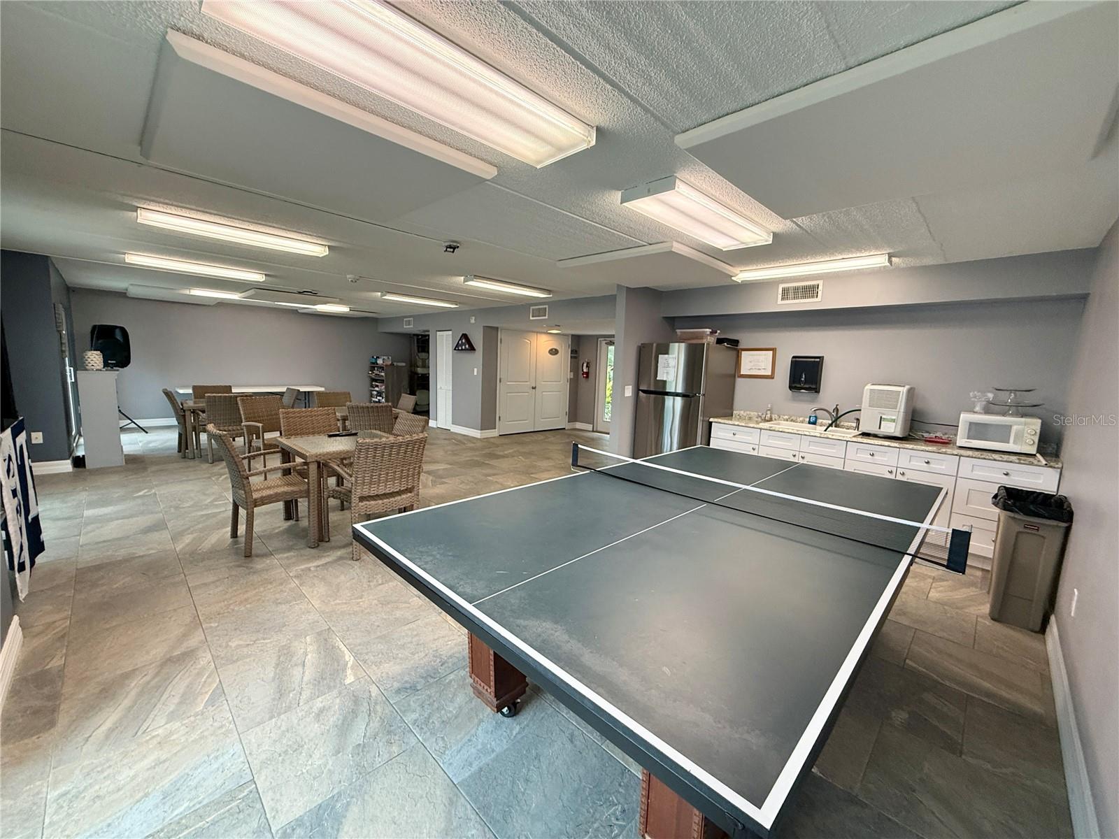 DOLPHIN POINTE OF DUNEDIN CONDO - Residential