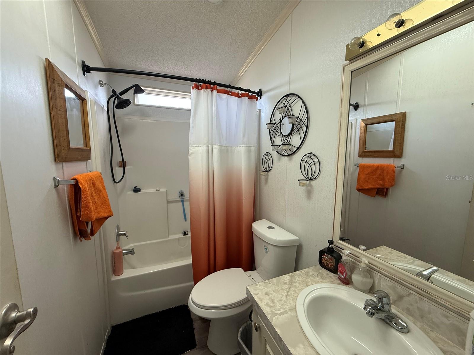 HERITAGE WOOD N LAKE ESTATES - Residential