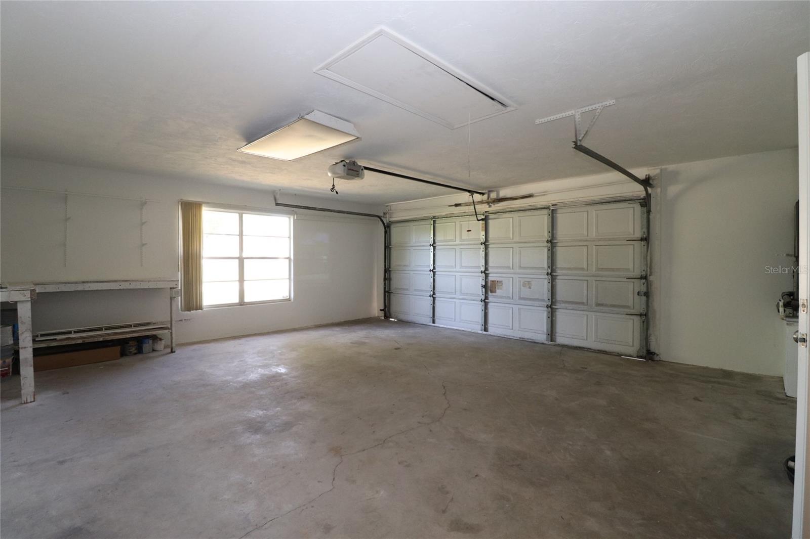 DELTONA LAKES UN 17 - Residential Lease