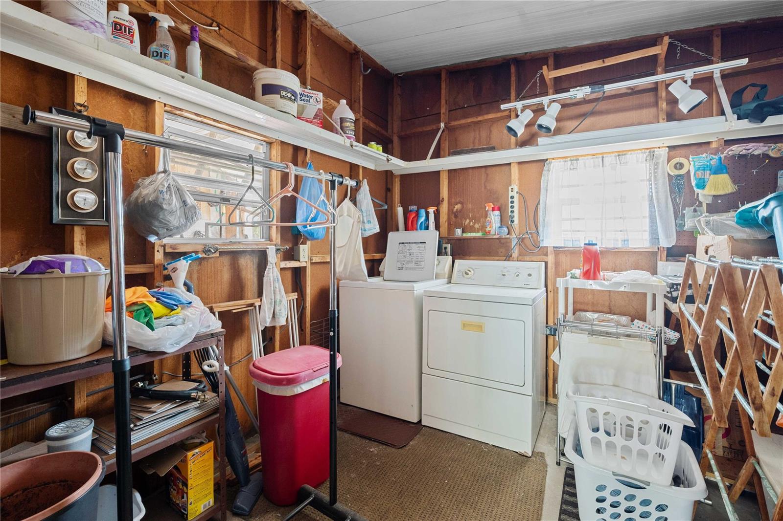 BETMAR ACRES - Residential