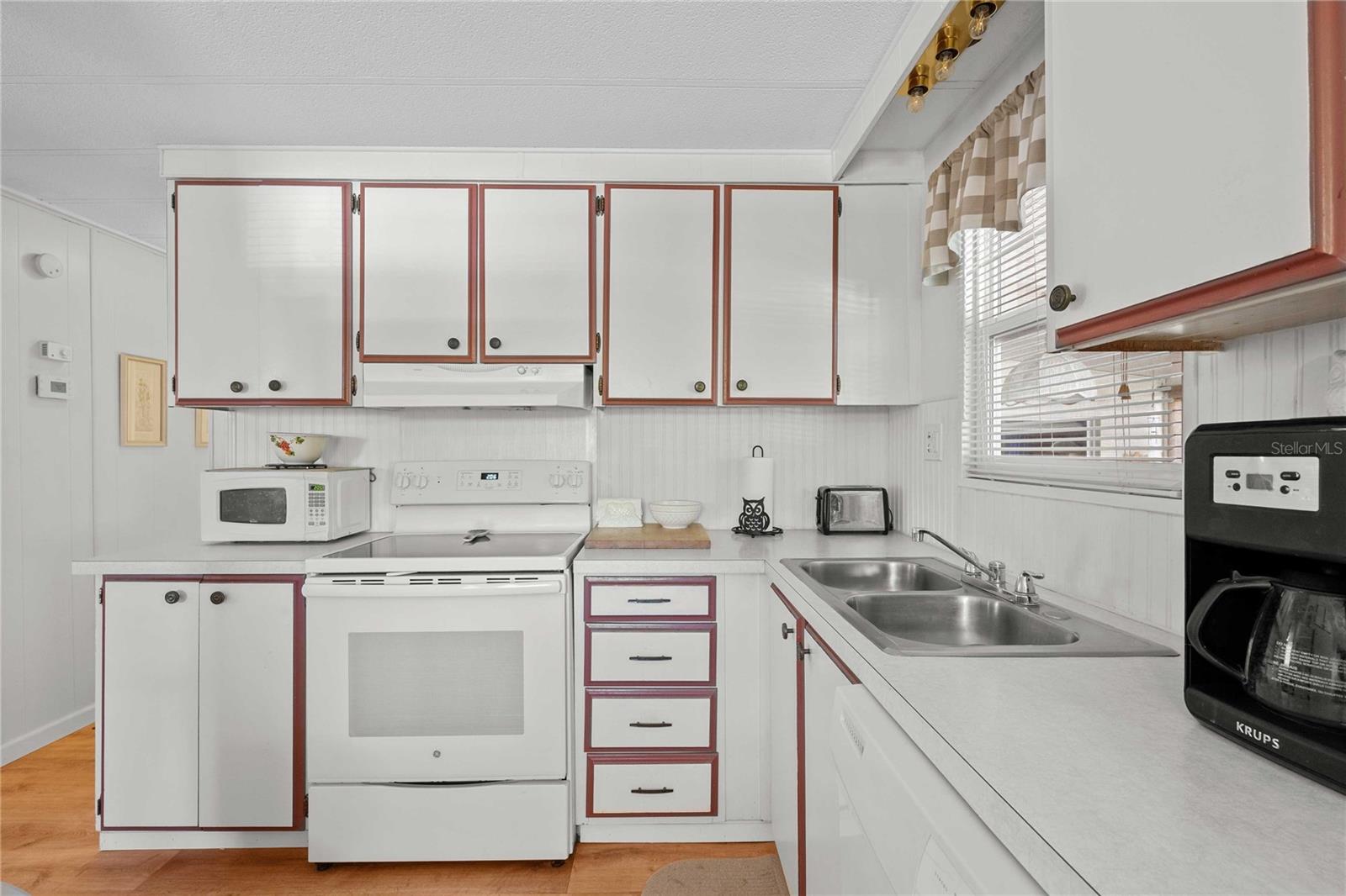 BETMAR ACRES - Residential