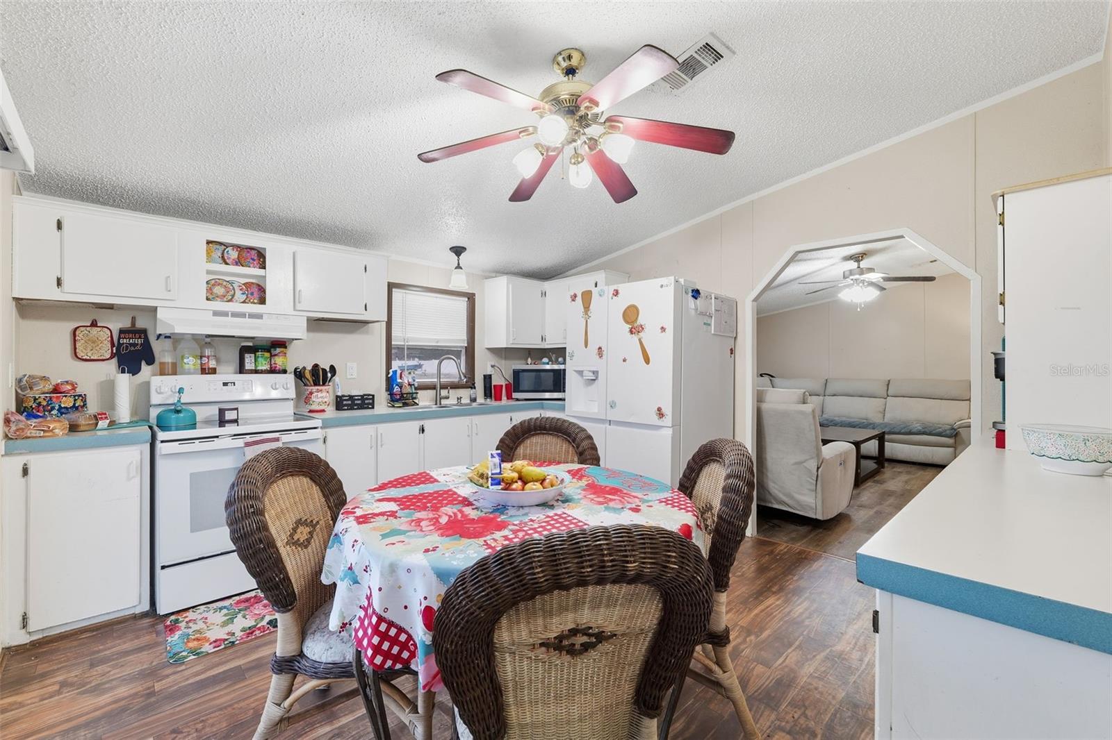 MEADOW OAK ACRES PH 01 - Residential