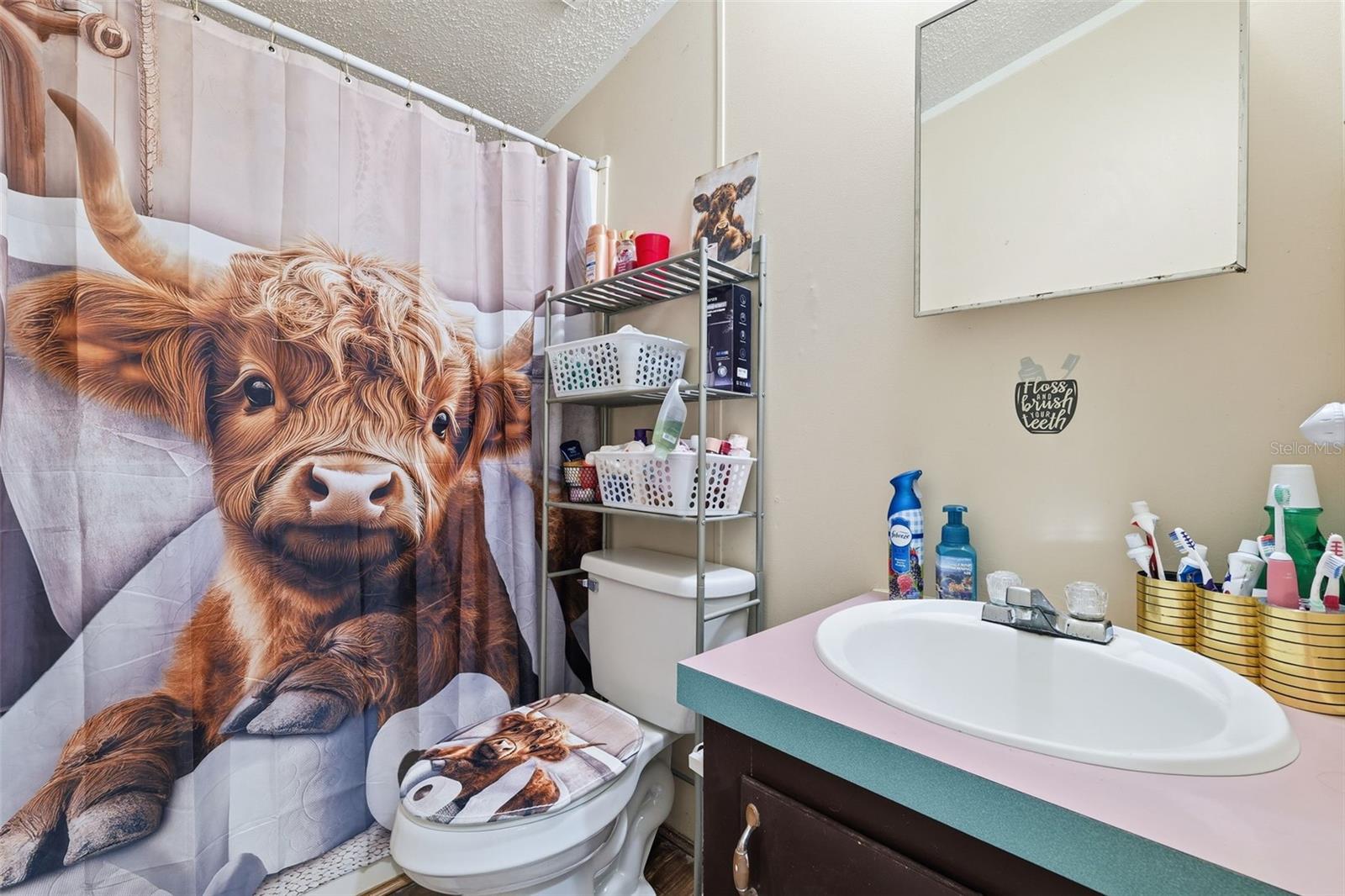 MEADOW OAK ACRES PH 01 - Residential