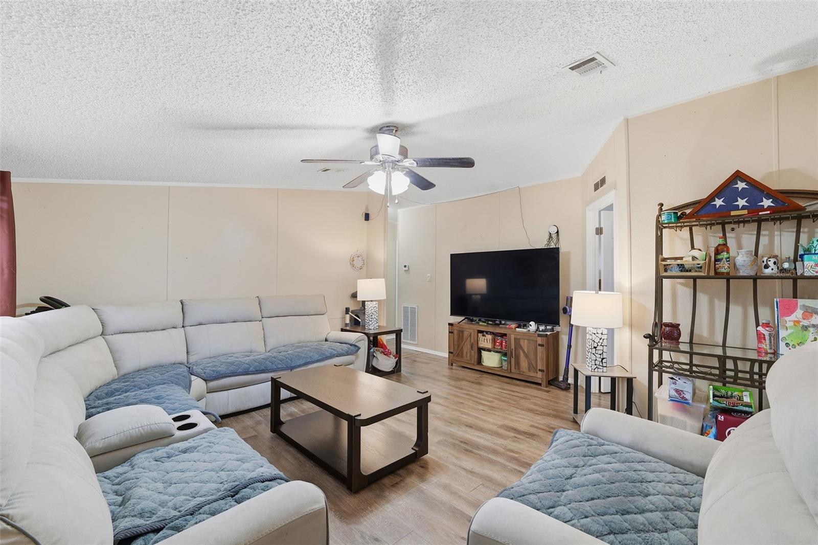 MEADOW OAK ACRES PH 01 - Residential