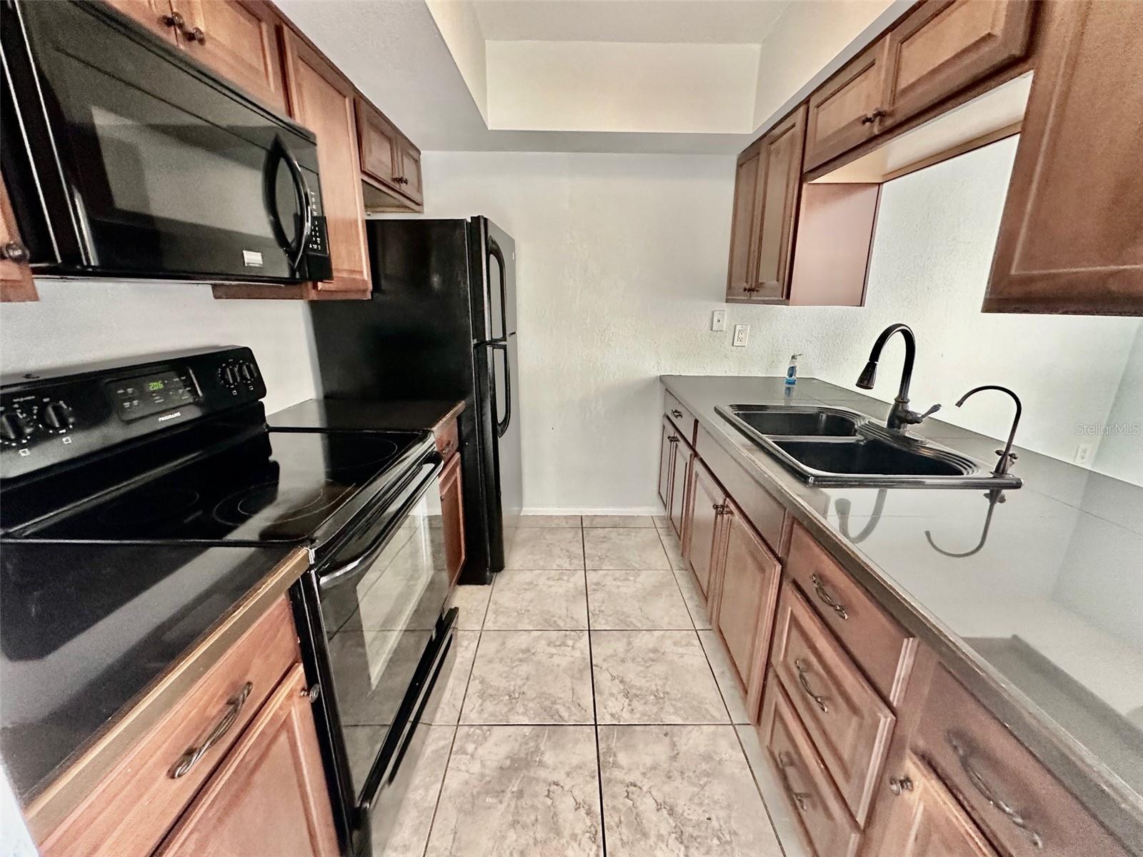 CORAL HEIGHTS SUB - Residential Lease