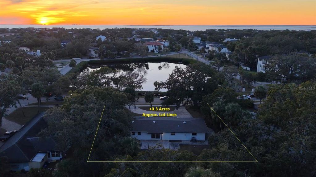 Photo of 2604 S West Shore Boulevard, Tampa, FL 33629 (MLS # A4673136)