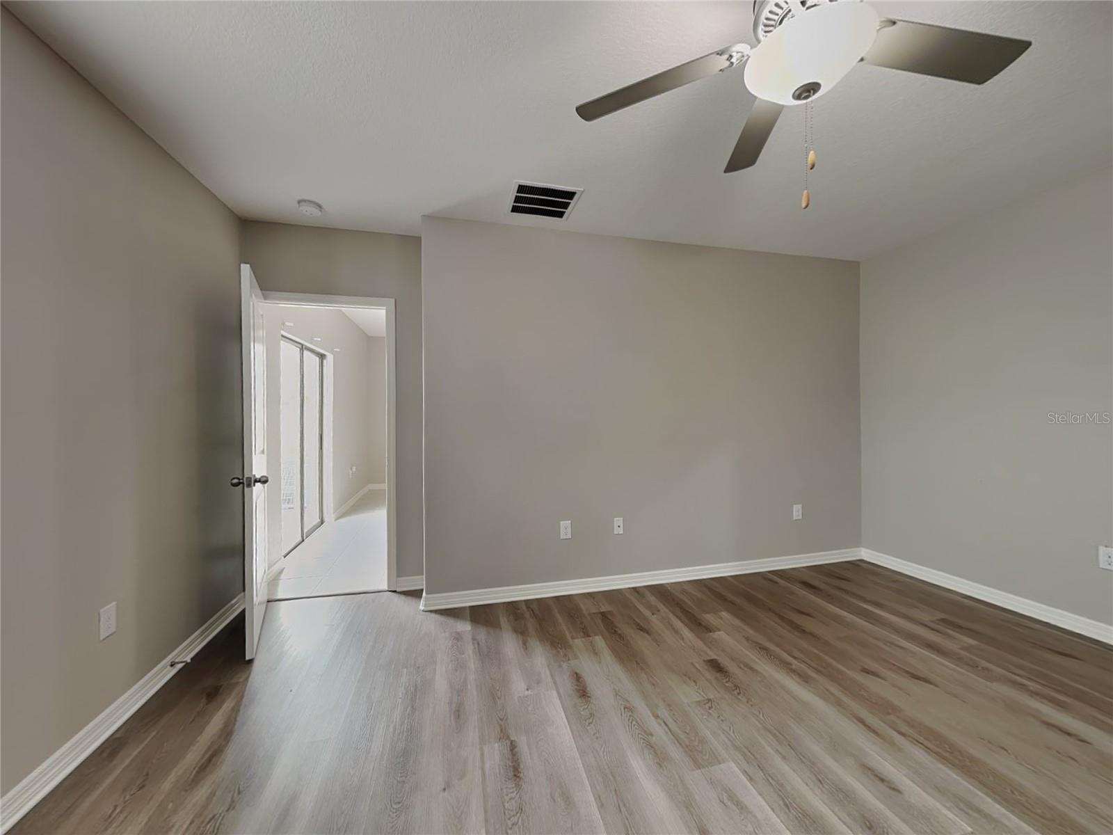 BELMONT SOUTH PH 2E - Residential Lease