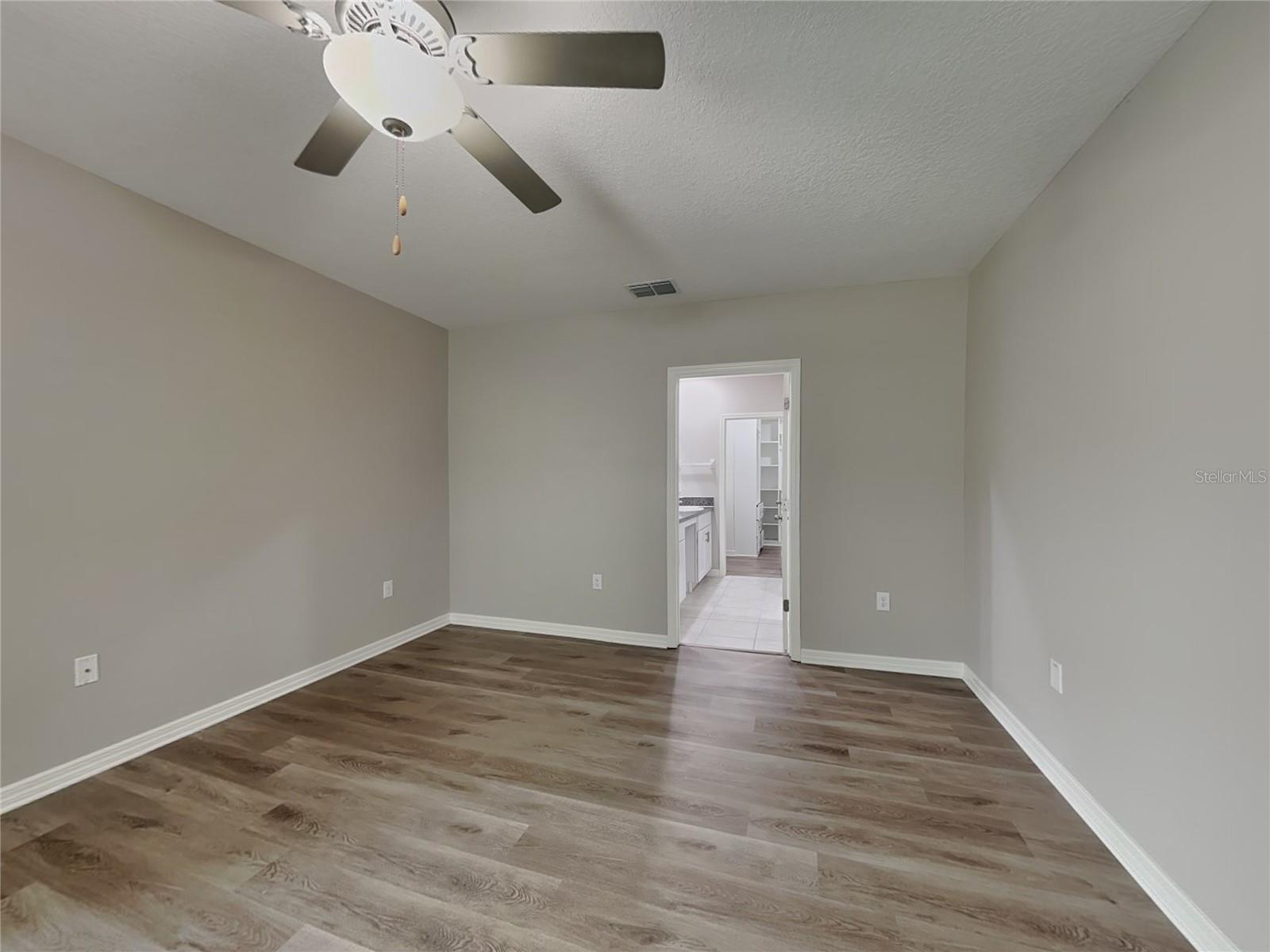 BELMONT SOUTH PH 2E - Residential Lease