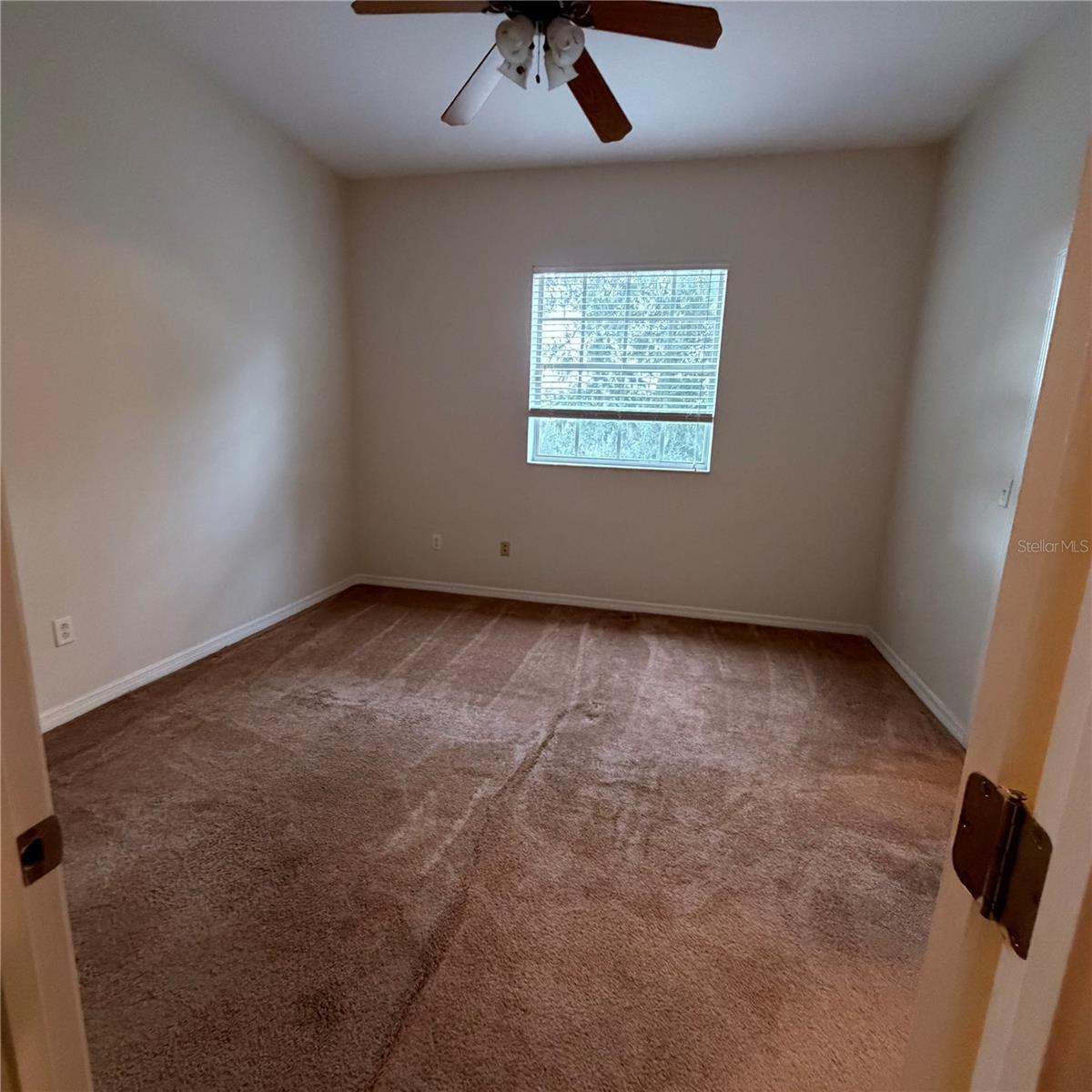 GUNN TWNHMS - Residential