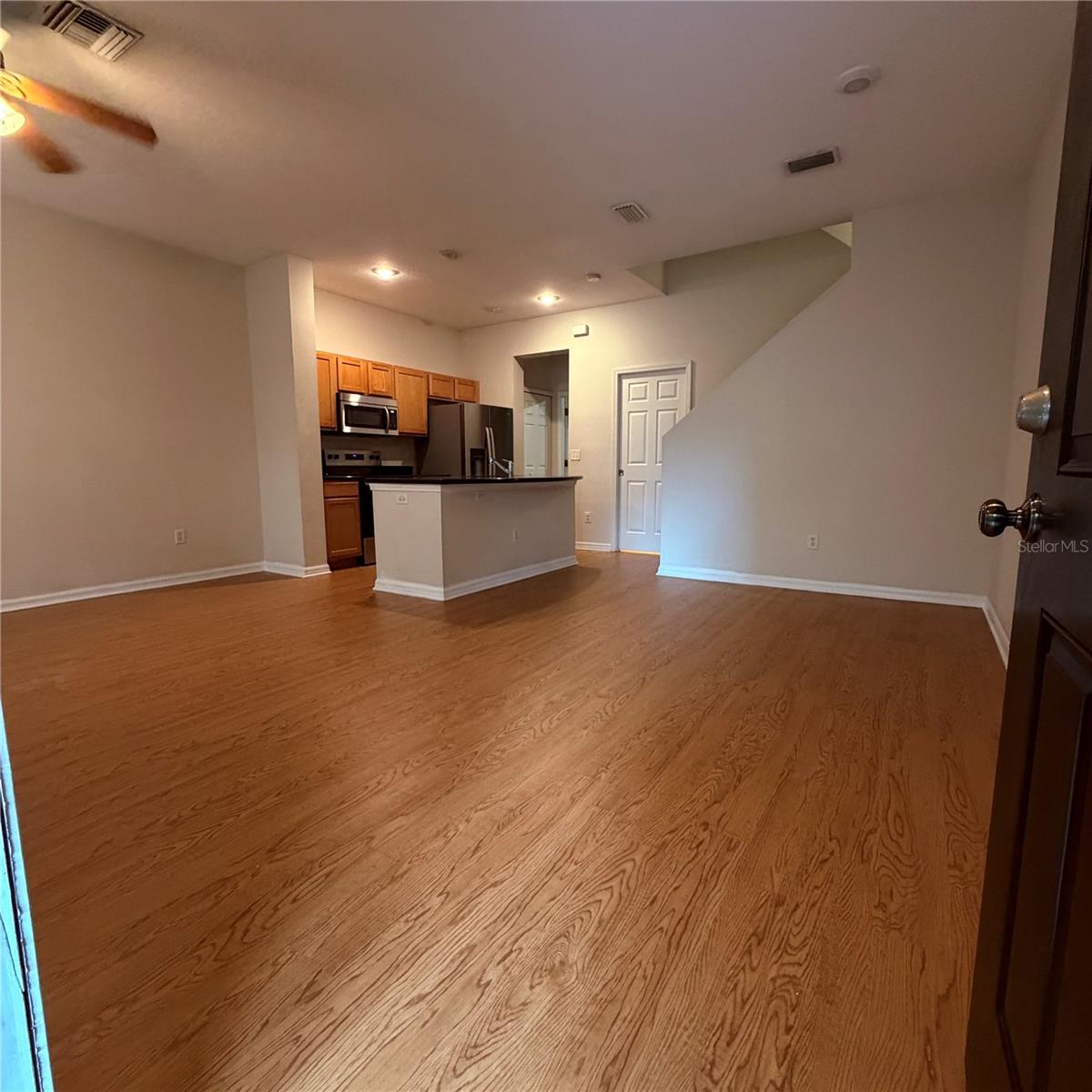 GUNN TWNHMS - Residential