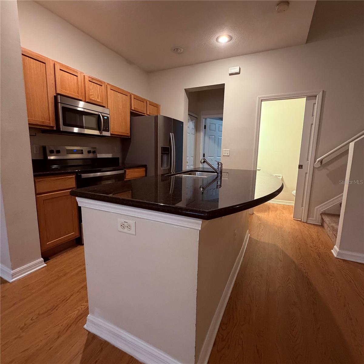 GUNN TWNHMS - Residential