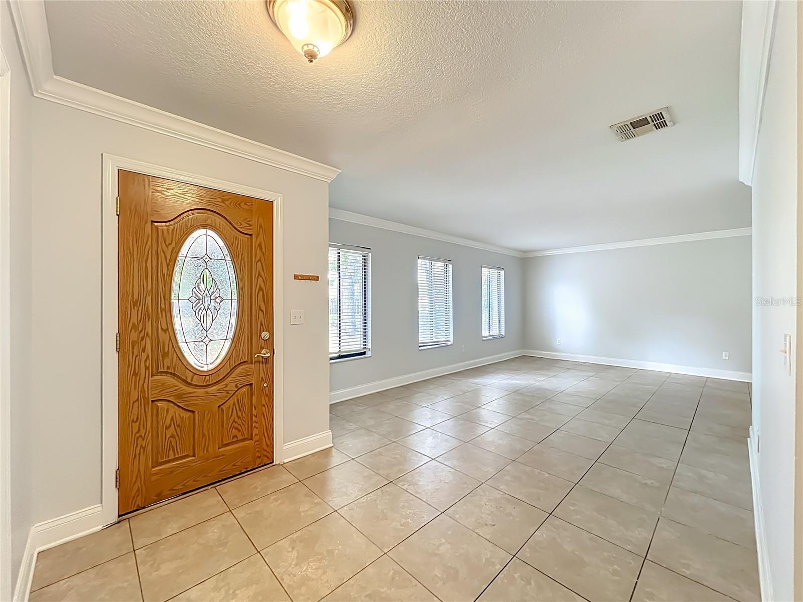 QUAIL HOLLOW AT QUEENSWOOD MANOR - Residential