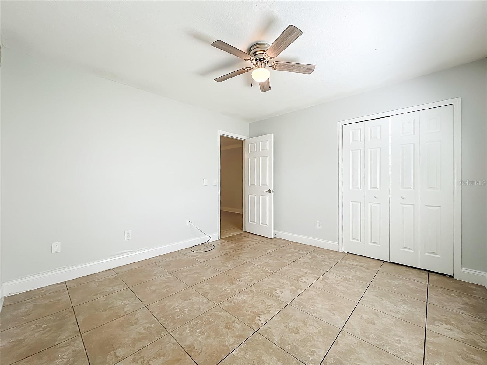 QUAIL HOLLOW AT QUEENSWOOD MANOR - Residential