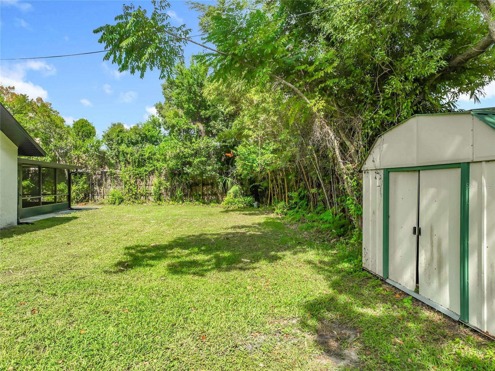 QUAIL HOLLOW AT QUEENSWOOD MANOR - Residential