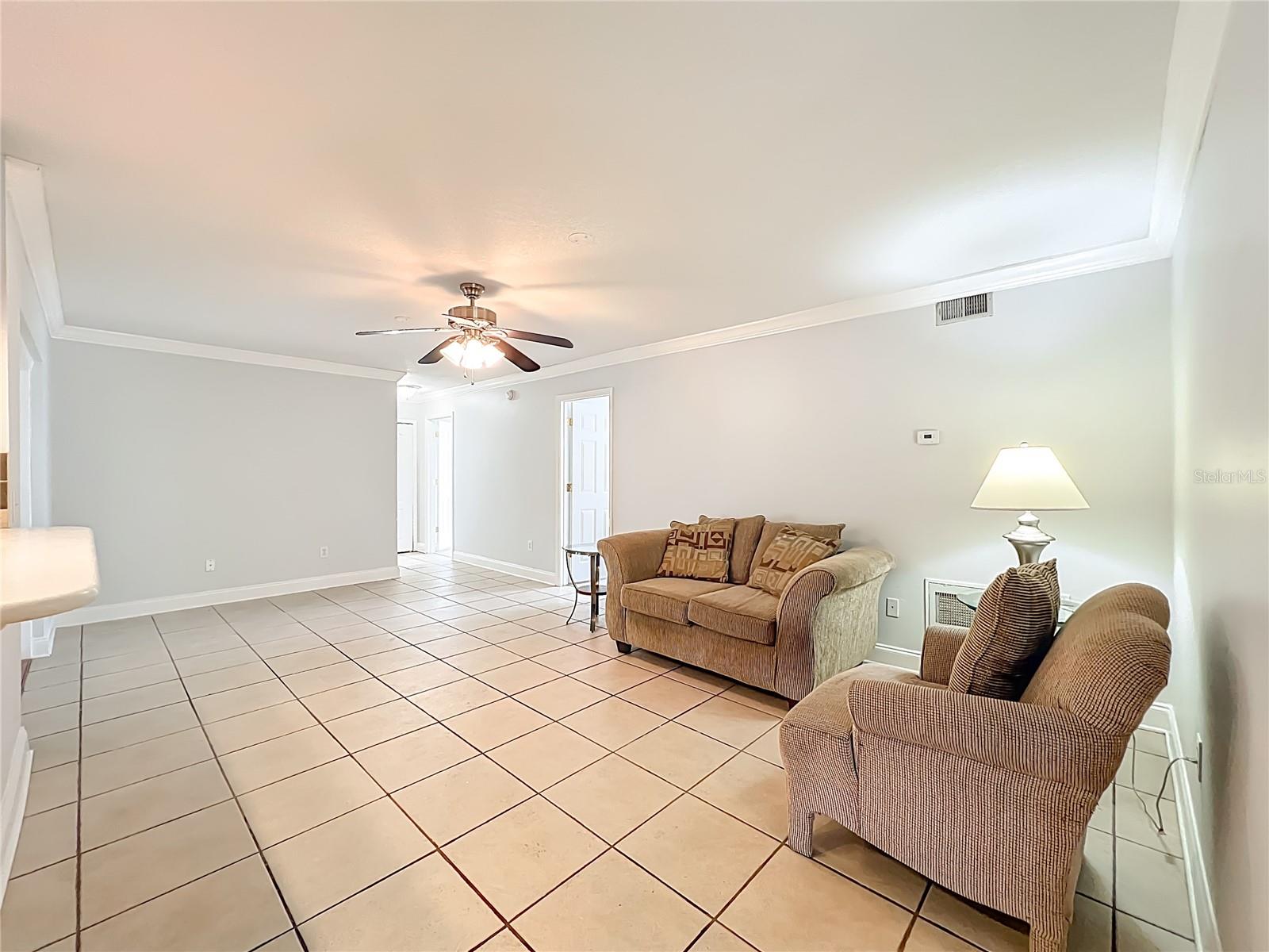 QUAIL HOLLOW AT QUEENSWOOD MANOR - Residential