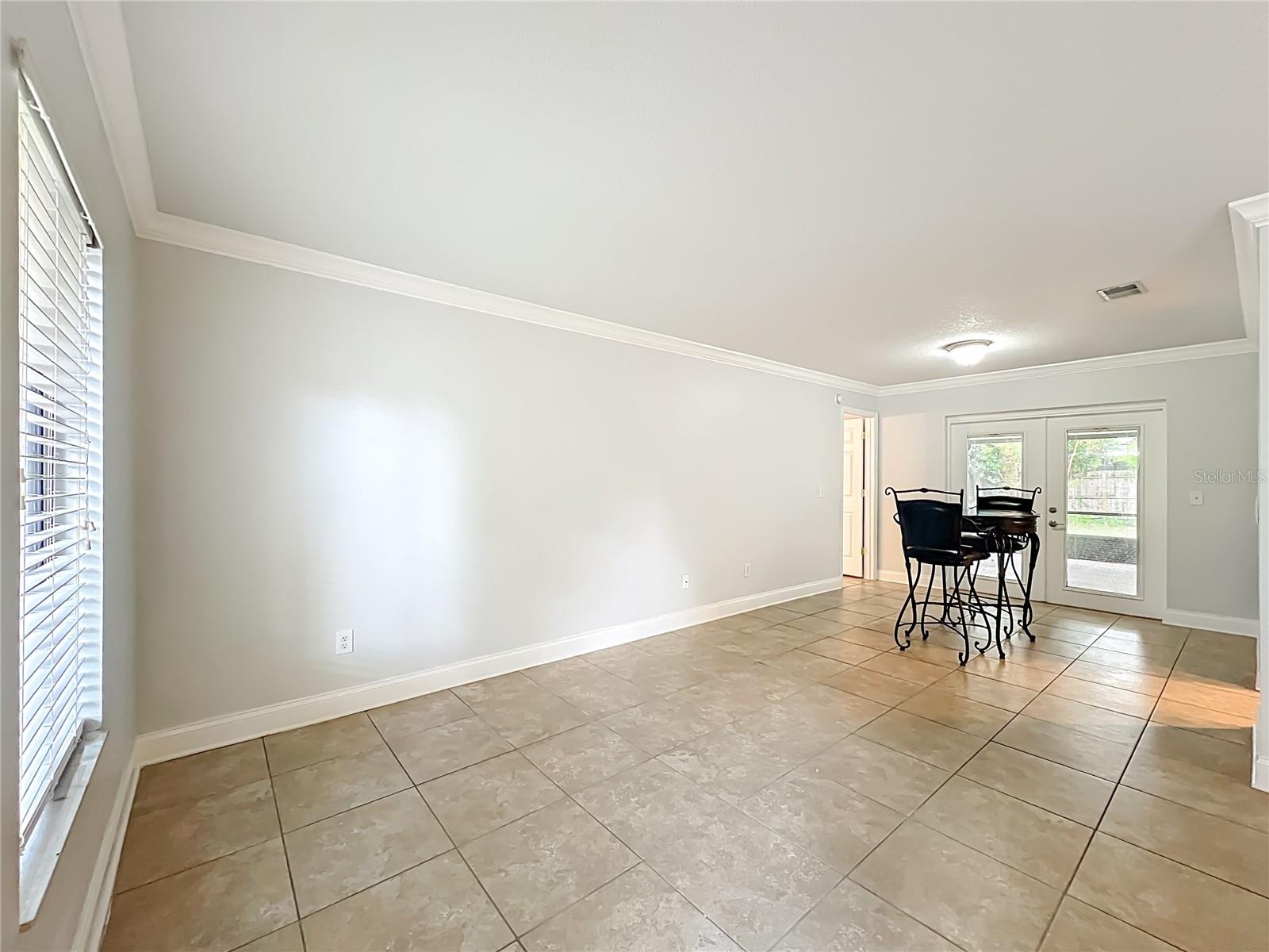 QUAIL HOLLOW AT QUEENSWOOD MANOR - Residential