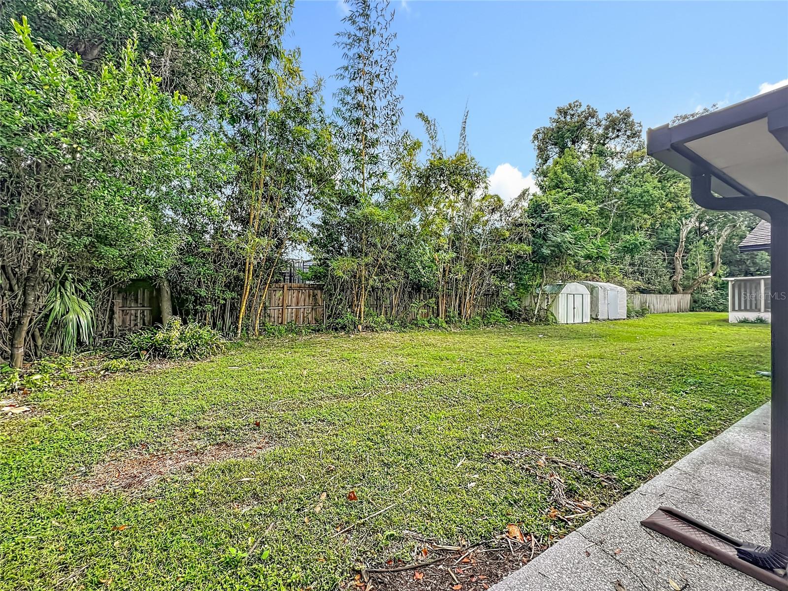 QUAIL HOLLOW AT QUEENSWOOD MANOR - Residential