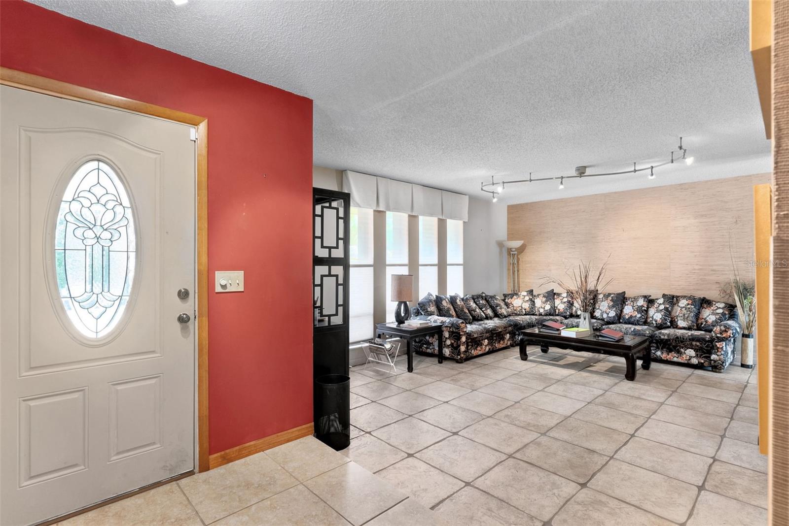 991 ROLLING OAKS COVE