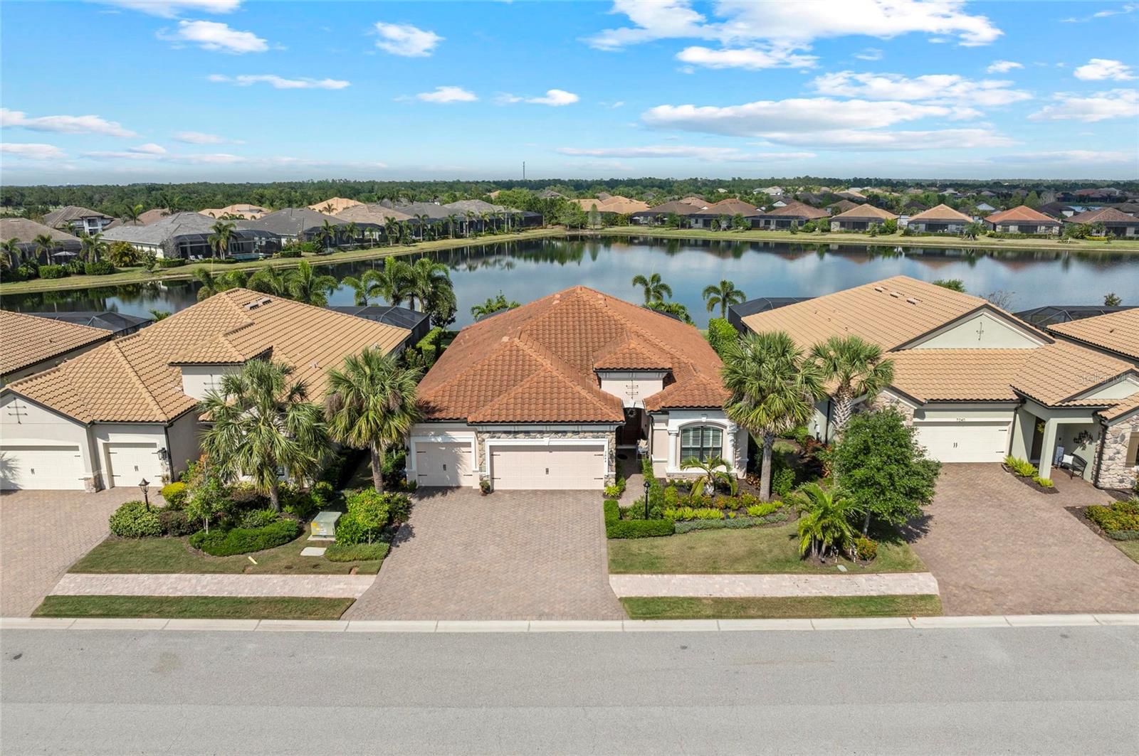 COUNTRY CLUB EAST AT LAKEWOOD RANCH SUBP - Residential