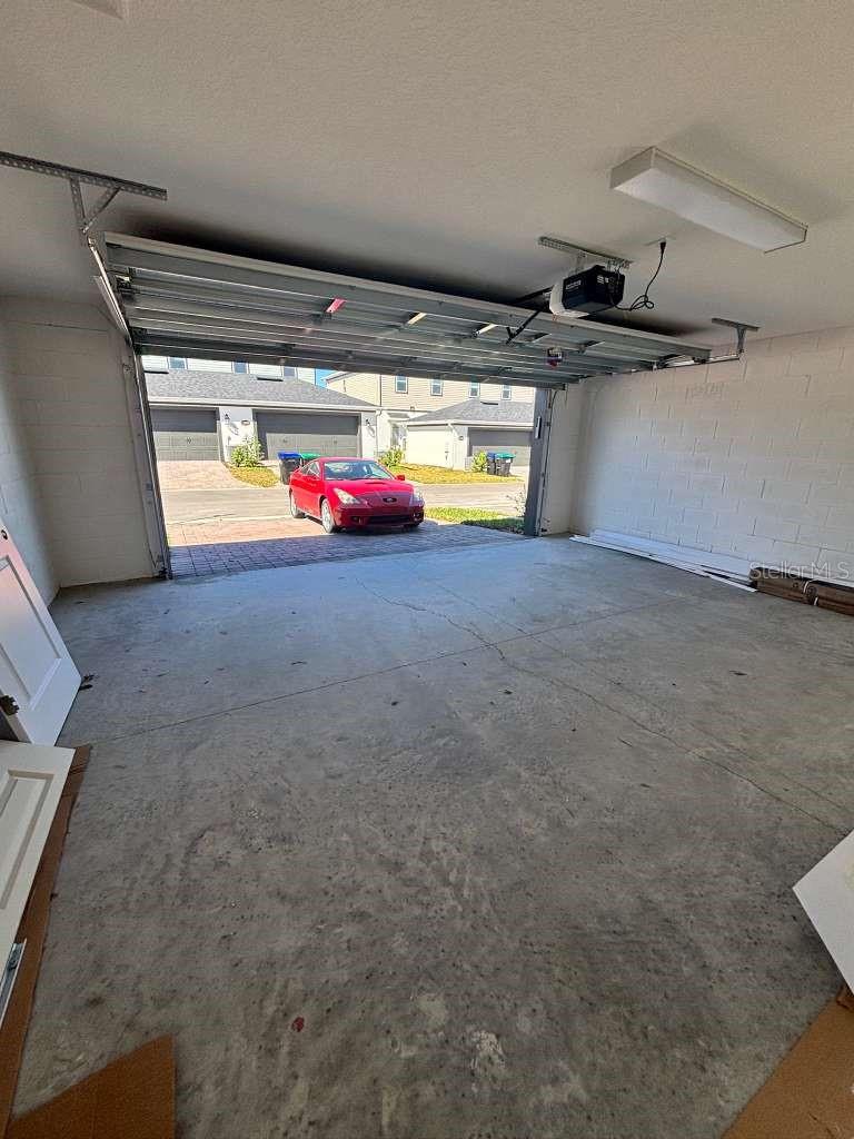 TRIBUTE/OVATION - Residential Lease