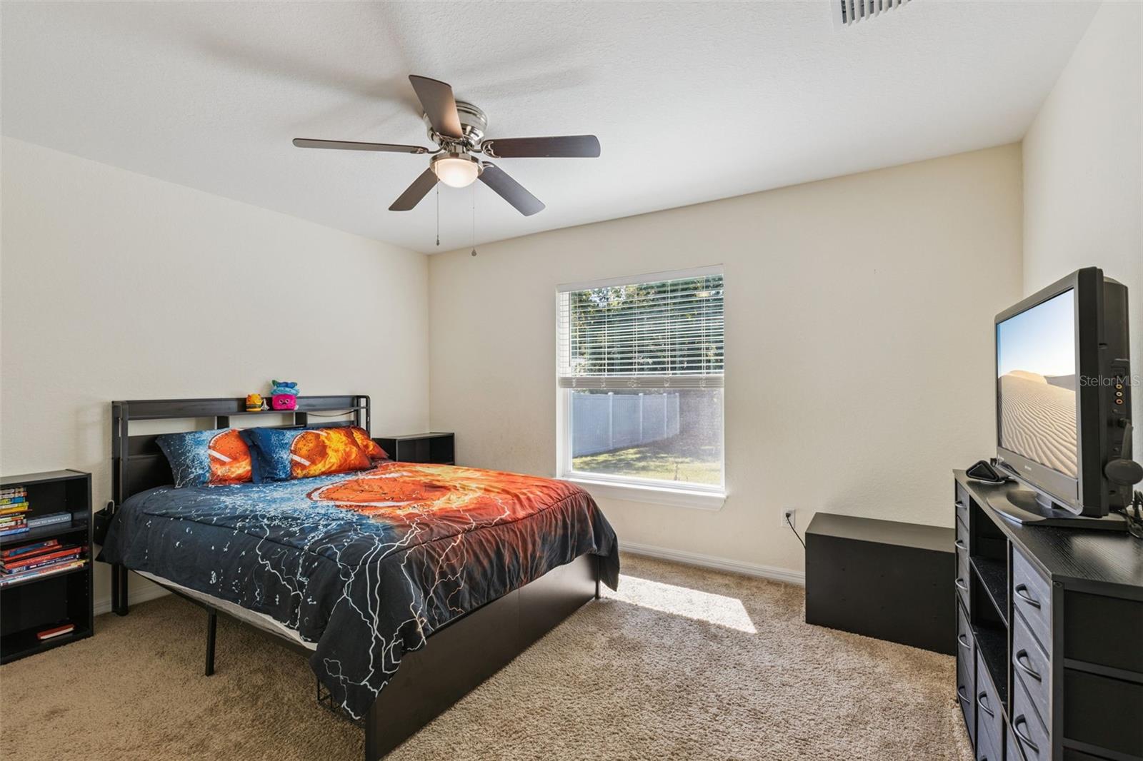 BELLEVIEWS SUNNY SKIES - Residential