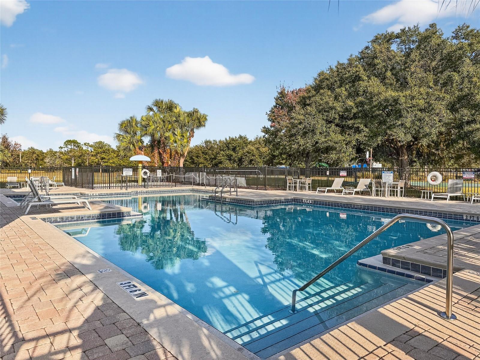 VERANDA II/LK HART - Residential