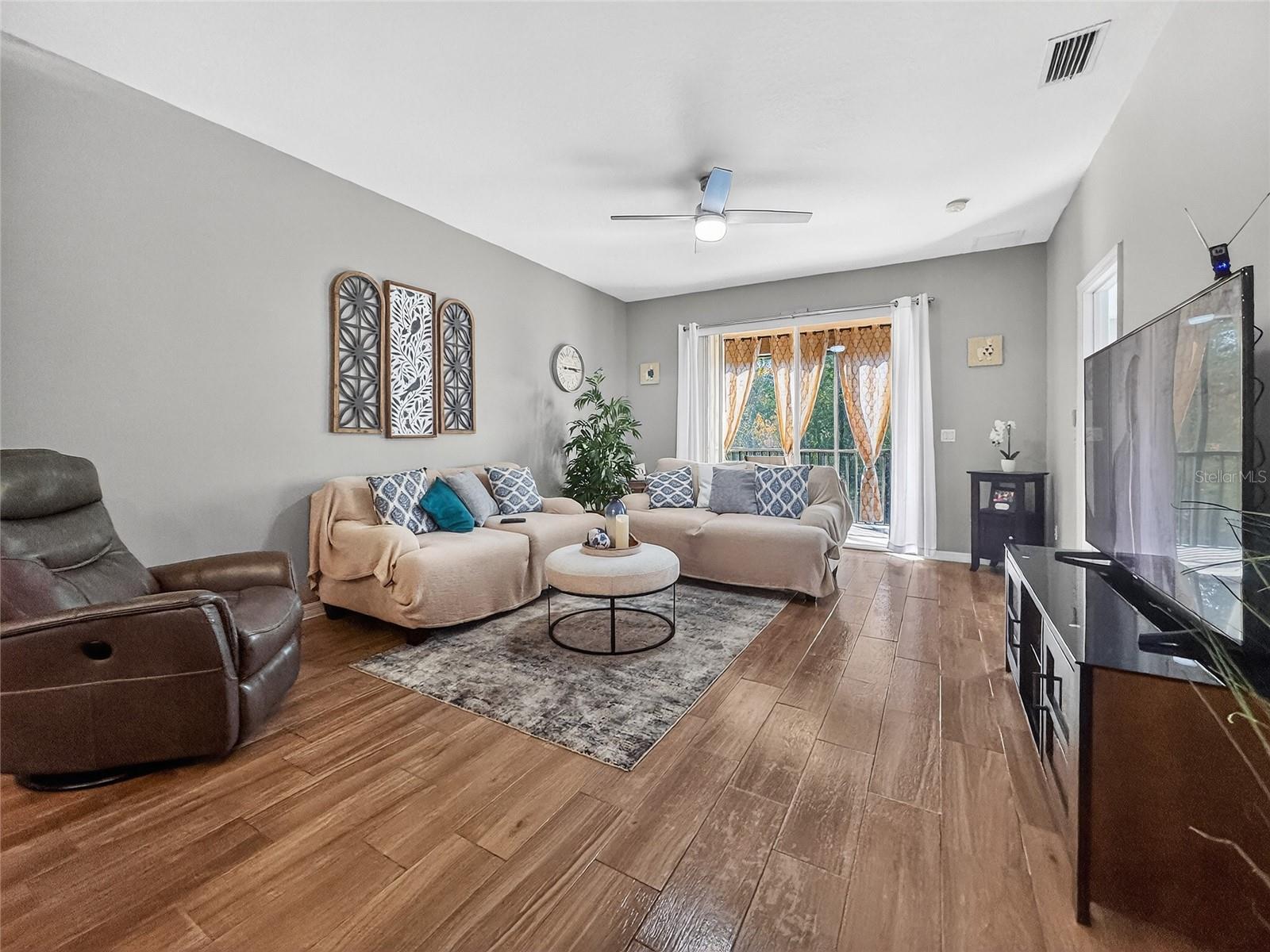 VERANDA II/LK HART - Residential